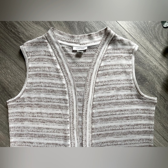 Calvin Klein sleeveless thin knit open front maxi vest. One size - Picture 2 of 8